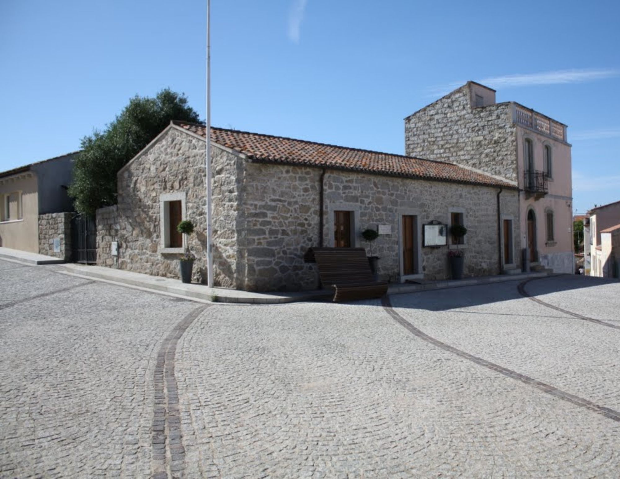 Piazza di Telti